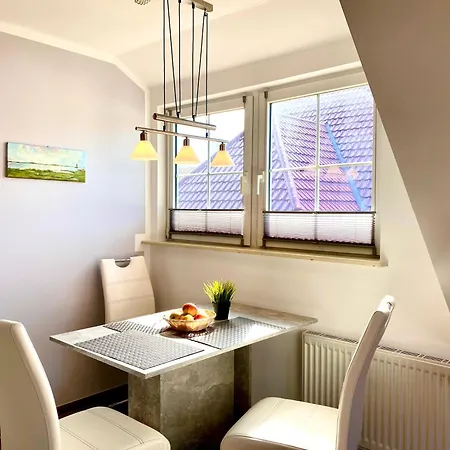 Haegerende 66 Haus Windrose Suedwind * Zingst